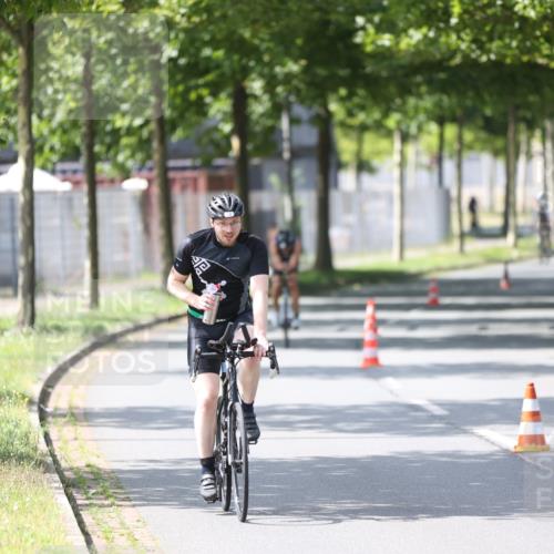 10.08.2025 - GEWOBA Citytriathlon Bremen Yannick Fuchs http://msf.ph/oto/8550913 10.08.2025 14:15:49 Radfahren 43, 72, 74, 98, 118, 187, 271 meine-sportfotos.de