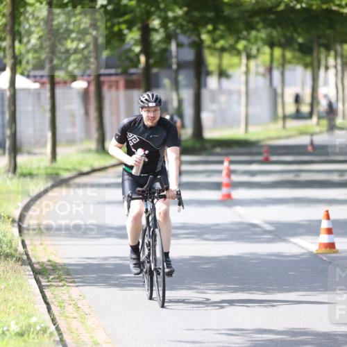 10.08.2025 - GEWOBA Citytriathlon Bremen Yannick Fuchs http://msf.ph/oto/8550915 10.08.2025 14:15:49 Radfahren 43, 72, 74, 98, 118, 187, 271 meine-sportfotos.de