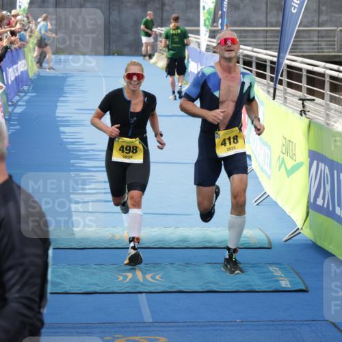 10.08.2025 - GEWOBA Citytriathlon Bremen H.Heesch http://msf.ph/oto/8550930 10.08.2025 11:40:48 Ziel 401, 417, 442, 498 meine-sportfotos.de