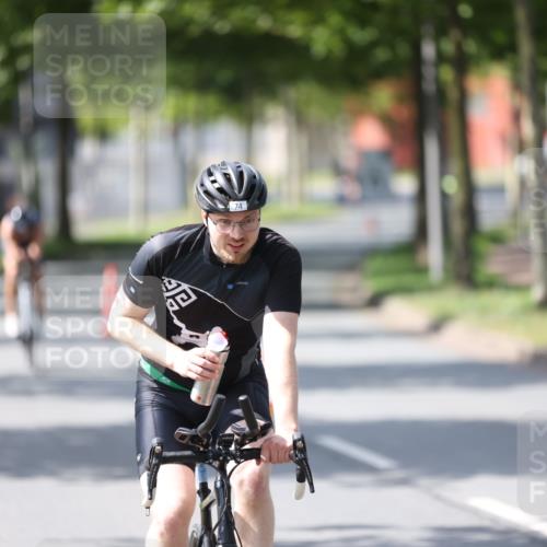 10.08.2025 - GEWOBA Citytriathlon Bremen Yannick Fuchs http://msf.ph/oto/8550932 10.08.2025 14:15:51 Radfahren 43, 72, 74, 98, 129, 187, 271 meine-sportfotos.de