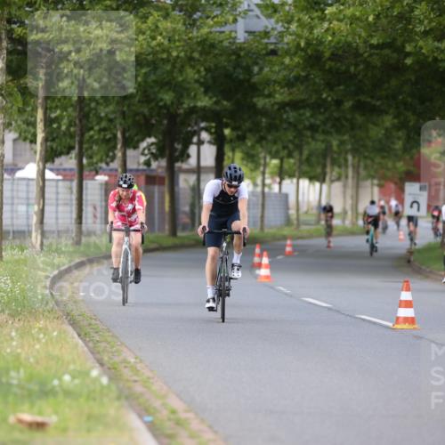 10.08.2025 - GEWOBA Citytriathlon Bremen Yannick Fuchs http://msf.ph/oto/8550989 10.08.2025 12:27:21 Radfahren 568, 586, 607, 633, 792, 835, 918, 929, 962 meine-sportfotos.de