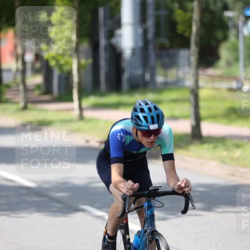 10.08.2025 - GEWOBA Citytriathlon Bremen Yannick Fuchs http://msf.ph/oto/8550993 10.08.2025 14:16:12 Radfahren 2, 23, 24, 38, 43, 46, 48, 62, 63, 65, 92, 129 meine-sportfotos.de