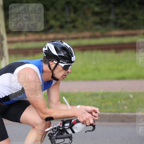 10.08.2025 - GEWOBA Citytriathlon Bremen Yannick Fuchs http://msf.ph/oto/8551087 10.08.2025 12:28:15 Radfahren 612, 651, 685, 713, 716, 748, 812, 898, 907 meine-sportfotos.de