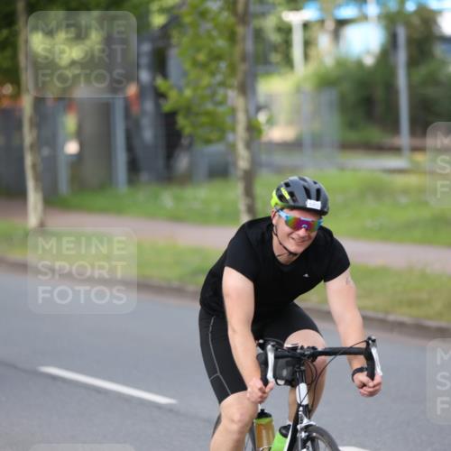 10.08.2025 - GEWOBA Citytriathlon Bremen Yannick Fuchs http://msf.ph/oto/8551102 10.08.2025 12:28:19 Radfahren 612, 625, 651, 685, 748, 812, 816, 828, 898, 907, 980 meine-sportfotos.de
