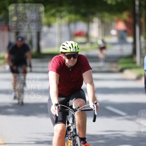 10.08.2025 - GEWOBA Citytriathlon Bremen Yannick Fuchs http://msf.ph/oto/8551106 10.08.2025 14:16:30 Radfahren 31, 38, 48, 57, 63, 64, 121, 144, 152, 173 meine-sportfotos.de