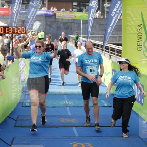 10.08.2025 - GEWOBA Citytriathlon Bremen H.Heesch http://msf.ph/oto/8551125 10.08.2025 11:41:01 Ziel 55, 223, 402, 410 meine-sportfotos.de