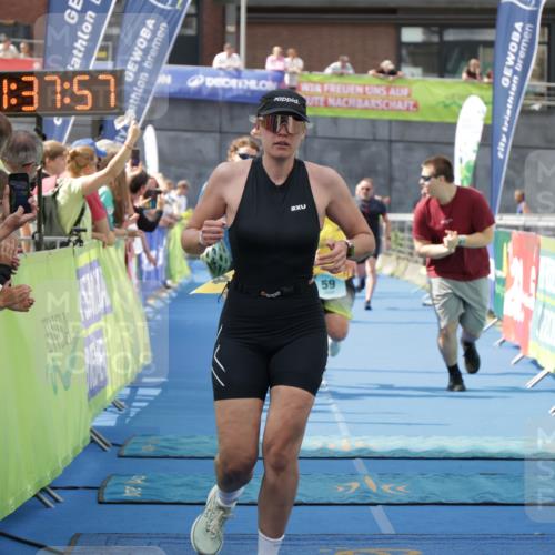 10.08.2025 - GEWOBA Citytriathlon Bremen H.Heesch http://msf.ph/oto/8551140 10.08.2025 11:41:38 Ziel 59, 444 meine-sportfotos.de