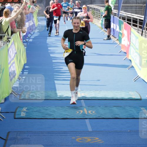 10.08.2025 - GEWOBA Citytriathlon Bremen H.Heesch http://msf.ph/oto/8551171 10.08.2025 11:42:41 Ziel 139, 235, 447, 476 meine-sportfotos.de