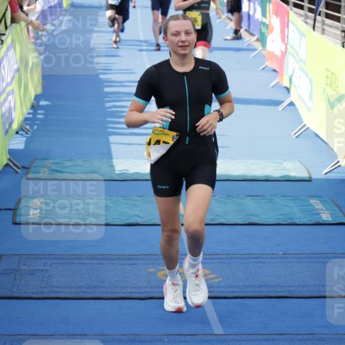 10.08.2025 - GEWOBA Citytriathlon Bremen H.Heesch http://msf.ph/oto/8551174 10.08.2025 11:42:42 Ziel 139, 235, 447, 476 meine-sportfotos.de