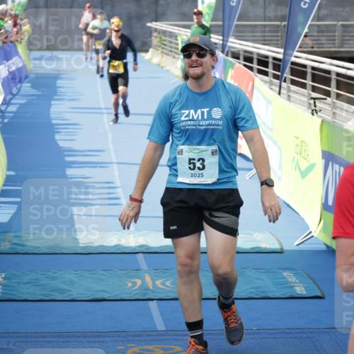 10.08.2025 - GEWOBA Citytriathlon Bremen H.Heesch http://msf.ph/oto/8551191 10.08.2025 11:42:55 Ziel 53, 355, 463 meine-sportfotos.de