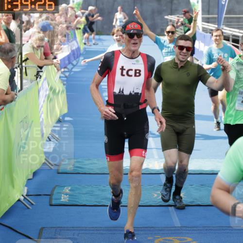 10.08.2025 - GEWOBA Citytriathlon Bremen H.Heesch http://msf.ph/oto/8551205 10.08.2025 11:43:08 Ziel 49, 229, 354, 506 meine-sportfotos.de
