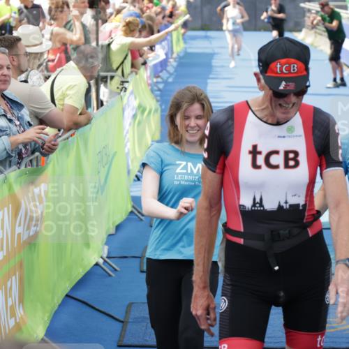 10.08.2025 - GEWOBA Citytriathlon Bremen H.Heesch http://msf.ph/oto/8551207 10.08.2025 11:43:11 Ziel 49, 169, 229, 354, 506 meine-sportfotos.de