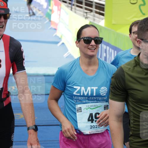 10.08.2025 - GEWOBA Citytriathlon Bremen H.Heesch http://msf.ph/oto/8551210 10.08.2025 11:43:12 Ziel 49, 169, 229, 354, 506 meine-sportfotos.de