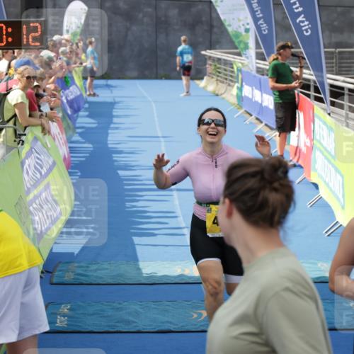 10.08.2025 - GEWOBA Citytriathlon Bremen H.Heesch http://msf.ph/oto/8551245 10.08.2025 11:43:54 Ziel 201, 455, 475 meine-sportfotos.de