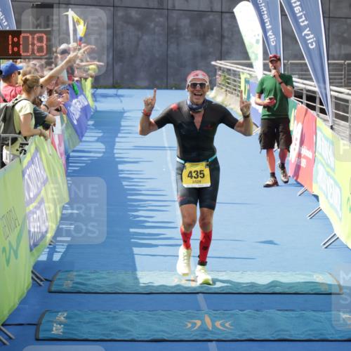 10.08.2025 - GEWOBA Citytriathlon Bremen H.Heesch http://msf.ph/oto/8551302 10.08.2025 11:44:50 Ziel 27, 435 meine-sportfotos.de