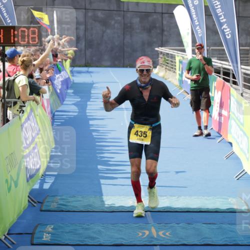 10.08.2025 - GEWOBA Citytriathlon Bremen H.Heesch http://msf.ph/oto/8551303 10.08.2025 11:44:50 Ziel 27, 435 meine-sportfotos.de