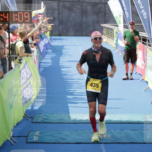 10.08.2025 - GEWOBA Citytriathlon Bremen H.Heesch http://msf.ph/oto/8551305 10.08.2025 11:44:51 Ziel 27, 435 meine-sportfotos.de