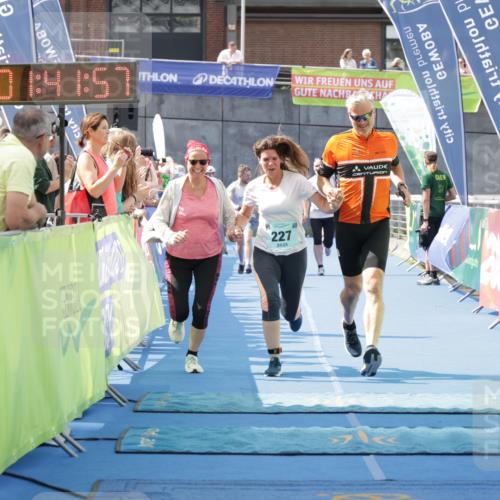 10.08.2025 - GEWOBA Citytriathlon Bremen H.Heesch http://msf.ph/oto/8551340 10.08.2025 11:45:39 Ziel 227 meine-sportfotos.de