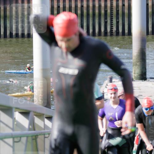 10.08.2025 - GEWOBA Citytriathlon Bremen H.Heesch http://msf.ph/oto/8551354 10.08.2025 10:21:37 Schwimmen 373, 381, 400, 409, 417, 461, 491, 512 meine-sportfotos.de