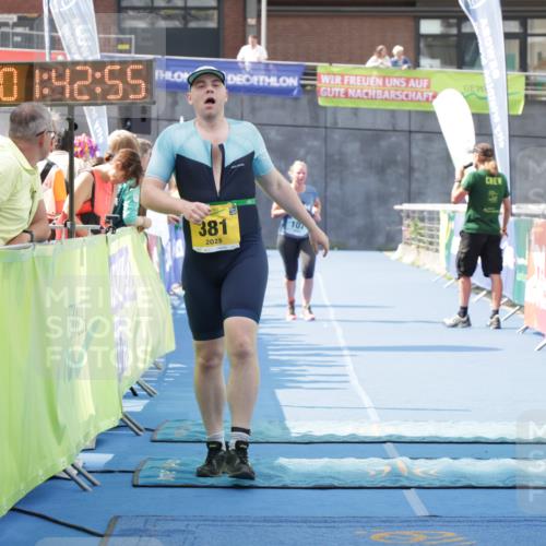 10.08.2025 - GEWOBA Citytriathlon Bremen H.Heesch http://msf.ph/oto/8551529 10.08.2025 11:46:37 Ziel 107, 381 meine-sportfotos.de