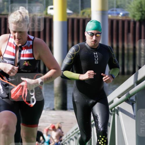 10.08.2025 - GEWOBA Citytriathlon Bremen H.Heesch http://msf.ph/oto/8551603 10.08.2025 10:24:13 Schwimmen 127, 239, 245, 435, 440, 463, 485, 496, 501 meine-sportfotos.de