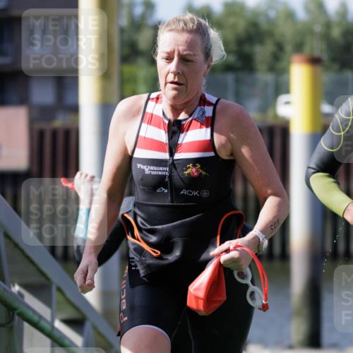 10.08.2025 - GEWOBA Citytriathlon Bremen H.Heesch http://msf.ph/oto/8551606 10.08.2025 10:24:14 Schwimmen 127, 239, 245, 435, 440, 463, 485, 496, 501 meine-sportfotos.de