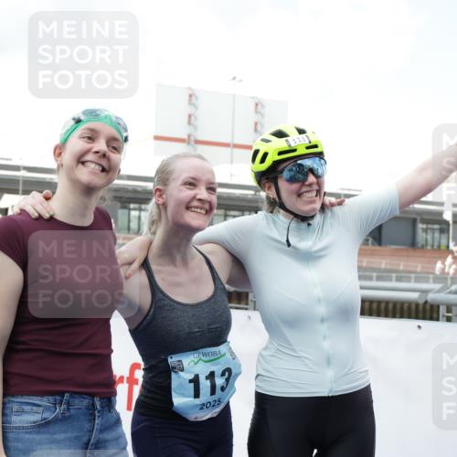 10.08.2025 - GEWOBA Citytriathlon Bremen H.Heesch http://msf.ph/oto/8551607 10.08.2025 11:47:14 Ziel  meine-sportfotos.de