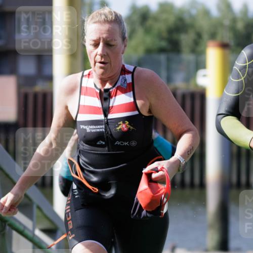 10.08.2025 - GEWOBA Citytriathlon Bremen H.Heesch http://msf.ph/oto/8551609 10.08.2025 10:24:14 Schwimmen 127, 239, 245, 435, 440, 463, 485, 496, 501 meine-sportfotos.de