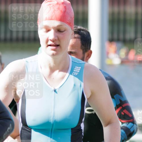 10.08.2025 - GEWOBA Citytriathlon Bremen H.Heesch http://msf.ph/oto/8551637 10.08.2025 10:24:30 Schwimmen 29, 43, 81, 161, 181, 402, 443, 475 meine-sportfotos.de