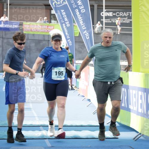 10.08.2025 - GEWOBA Citytriathlon Bremen H.Heesch http://msf.ph/oto/8551651 10.08.2025 11:47:44 Ziel 195 meine-sportfotos.de