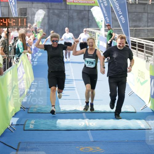 10.08.2025 - GEWOBA Citytriathlon Bremen H.Heesch http://msf.ph/oto/8551668 10.08.2025 11:47:53 Ziel 9, 179 meine-sportfotos.de