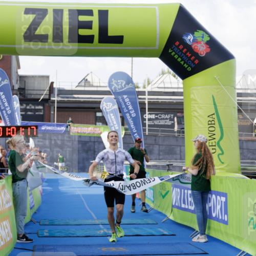 10.08.2025 - GEWOBA Citytriathlon Bremen H.Heesch http://msf.ph/oto/8551750 10.08.2025 11:04:58 Ziel 375 meine-sportfotos.de