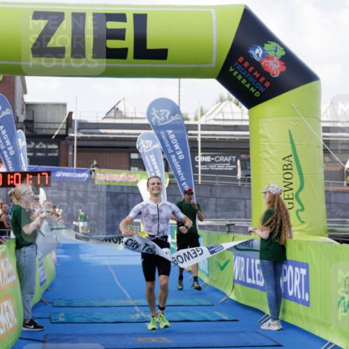 10.08.2025 - GEWOBA Citytriathlon Bremen H.Heesch http://msf.ph/oto/8551756 10.08.2025 11:04:58 Ziel 375 meine-sportfotos.de