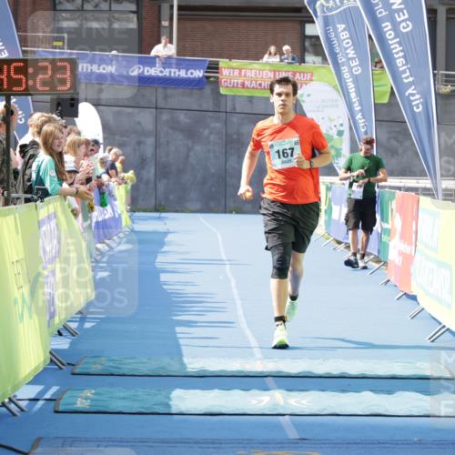 10.08.2025 - GEWOBA Citytriathlon Bremen H.Heesch http://msf.ph/oto/8551789 10.08.2025 11:49:05 Ziel 167 meine-sportfotos.de