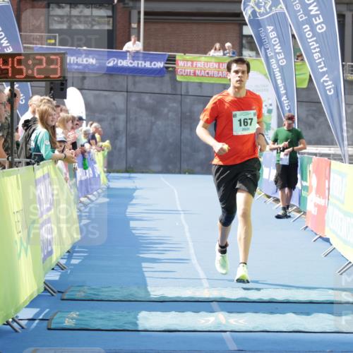 10.08.2025 - GEWOBA Citytriathlon Bremen H.Heesch http://msf.ph/oto/8551795 10.08.2025 11:49:05 Ziel 167 meine-sportfotos.de