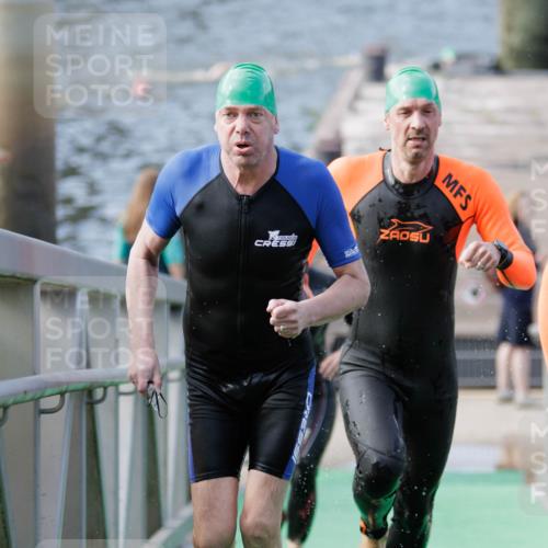 10.08.2025 - GEWOBA Citytriathlon Bremen H.Heesch http://msf.ph/oto/8551814 10.08.2025 10:25:53 Schwimmen 71, 85, 87, 145, 231 meine-sportfotos.de