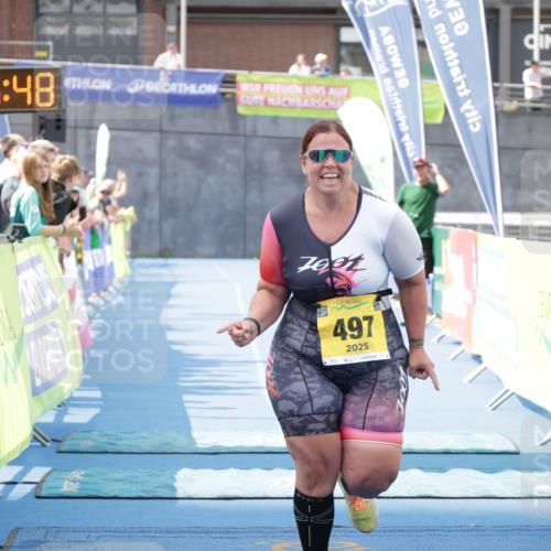 10.08.2025 - GEWOBA Citytriathlon Bremen H.Heesch http://msf.ph/oto/8551860 10.08.2025 11:49:30 Ziel 497 meine-sportfotos.de