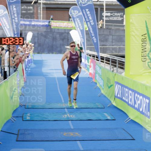 10.08.2025 - GEWOBA Citytriathlon Bremen H.Heesch http://msf.ph/oto/8551879 10.08.2025 11:06:15 Ziel 391 meine-sportfotos.de
