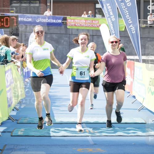 10.08.2025 - GEWOBA Citytriathlon Bremen H.Heesch http://msf.ph/oto/8551894 10.08.2025 11:49:49 Ziel 61, 445 meine-sportfotos.de