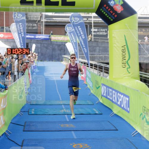 10.08.2025 - GEWOBA Citytriathlon Bremen H.Heesch http://msf.ph/oto/8551896 10.08.2025 11:06:16 Ziel 391 meine-sportfotos.de