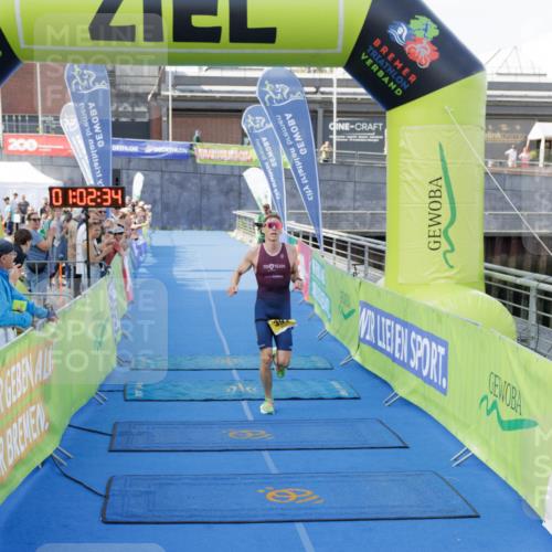 10.08.2025 - GEWOBA Citytriathlon Bremen H.Heesch http://msf.ph/oto/8551903 10.08.2025 11:06:16 Ziel 391 meine-sportfotos.de