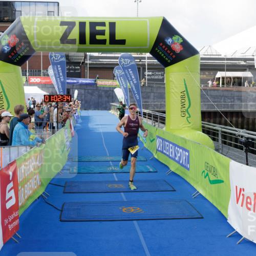 10.08.2025 - GEWOBA Citytriathlon Bremen H.Heesch http://msf.ph/oto/8551926 10.08.2025 11:06:16 Ziel 391 meine-sportfotos.de