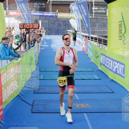 10.08.2025 - GEWOBA Citytriathlon Bremen H.Heesch http://msf.ph/oto/8551987 10.08.2025 11:07:19 Ziel 374 meine-sportfotos.de