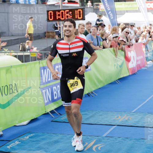 10.08.2025 - GEWOBA Citytriathlon Bremen H.Heesch http://msf.ph/oto/8552006 10.08.2025 11:09:52 Ziel 369 meine-sportfotos.de