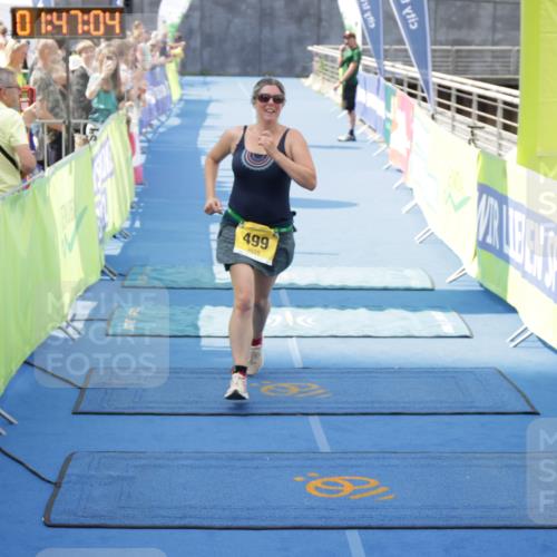 10.08.2025 - GEWOBA Citytriathlon Bremen H.Heesch http://msf.ph/oto/8552017 10.08.2025 11:50:46 Ziel  meine-sportfotos.de