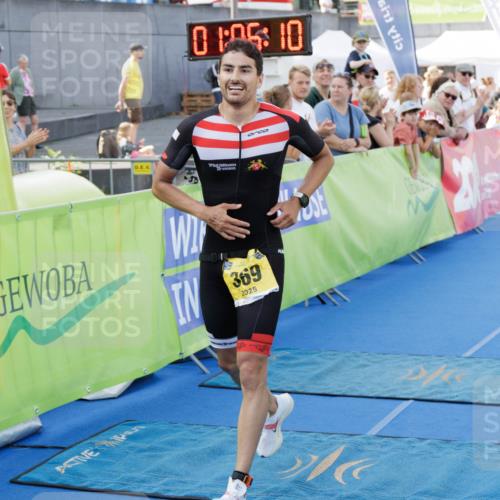 10.08.2025 - GEWOBA Citytriathlon Bremen H.Heesch http://msf.ph/oto/8552018 10.08.2025 11:09:52 Ziel 369 meine-sportfotos.de