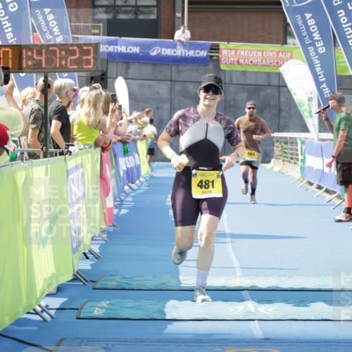10.08.2025 - GEWOBA Citytriathlon Bremen H.Heesch http://msf.ph/oto/8552034 10.08.2025 11:51:05 Ziel 481 meine-sportfotos.de