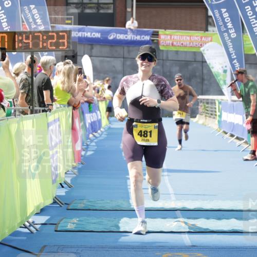 10.08.2025 - GEWOBA Citytriathlon Bremen H.Heesch http://msf.ph/oto/8552040 10.08.2025 11:51:05 Ziel 481 meine-sportfotos.de