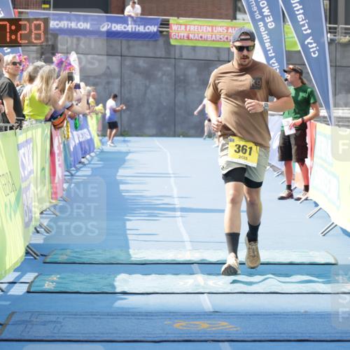 10.08.2025 - GEWOBA Citytriathlon Bremen H.Heesch http://msf.ph/oto/8552061 10.08.2025 11:51:09 Ziel 361, 481 meine-sportfotos.de