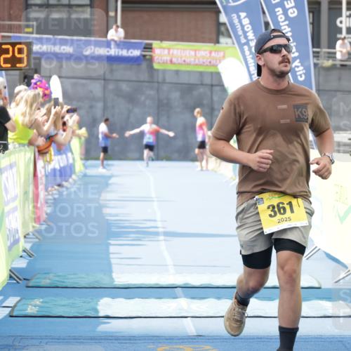 10.08.2025 - GEWOBA Citytriathlon Bremen H.Heesch http://msf.ph/oto/8552081 10.08.2025 11:51:11 Ziel 361, 481 meine-sportfotos.de